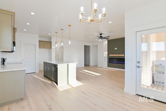 785 Oakmont Street, Payette, ID 83661