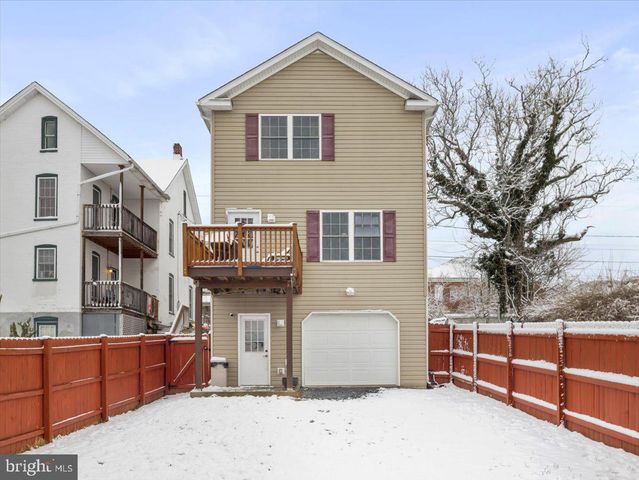 112 HARRISON AVE, Waynesboro, PA 17268