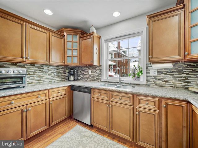 112 HARRISON AVE, Waynesboro, PA 17268