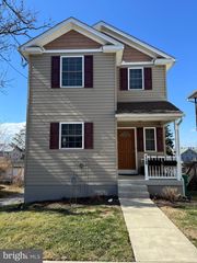 112 HARRISON AVE, Waynesboro, PA 17268