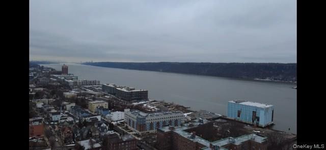 369 Warburton Avenue 4A, Yonkers, NY 10701