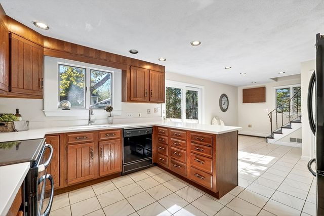 26 Garfield Rd, Melrose, MA 02176