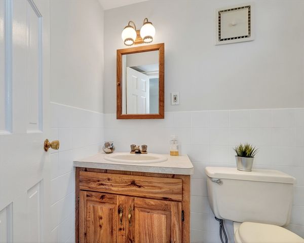 26 Garfield Rd, Melrose, MA 02176