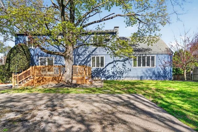 26 Garfield Rd, Melrose, MA 02176
