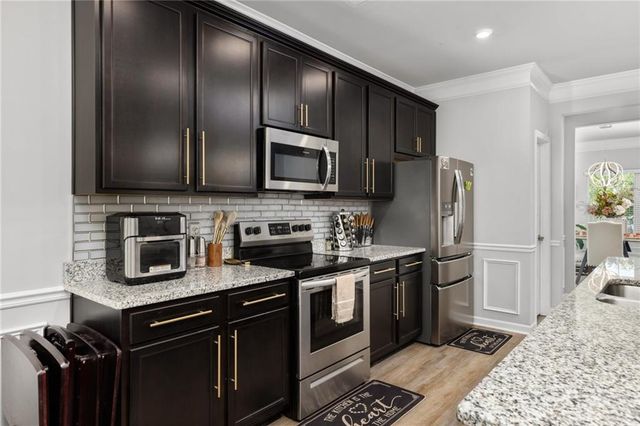1215 Campbell Pine Trail, Lawrenceville, GA 30045