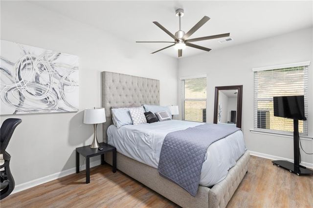 1215 Campbell Pine Trail, Lawrenceville, GA 30045