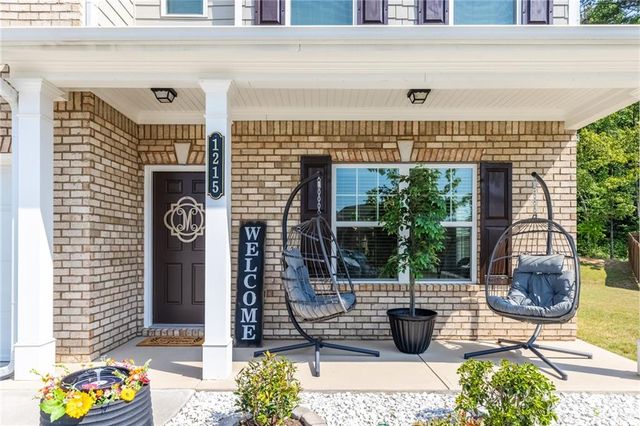 1215 Campbell Pine Trail, Lawrenceville, GA 30045