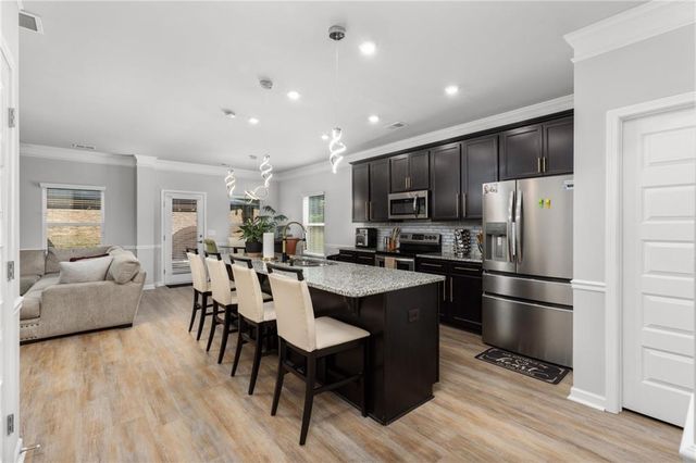 1215 Campbell Pine Trail, Lawrenceville, GA 30045