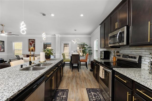1215 Campbell Pine Trail, Lawrenceville, GA 30045