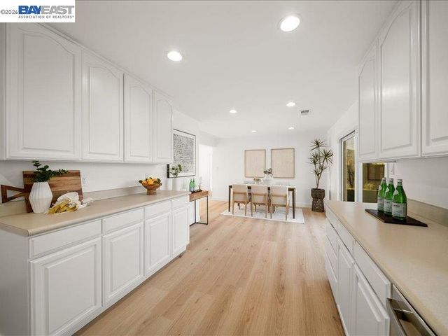 7654 Brighton Dr, Dublin, CA 94568