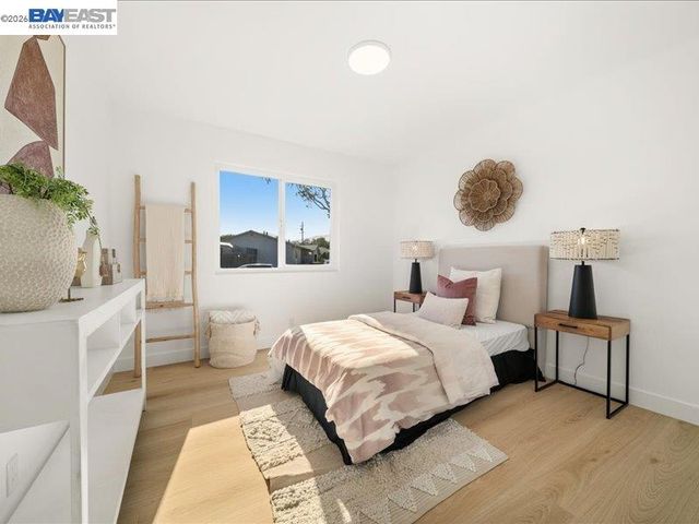 7654 Brighton Dr, Dublin, CA 94568
