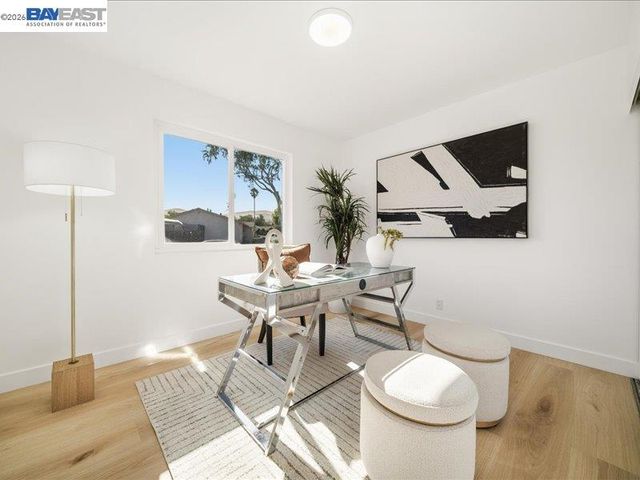 7654 Brighton Dr, Dublin, CA 94568