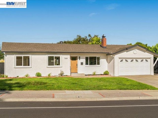 7654 Brighton Dr, Dublin, CA 94568
