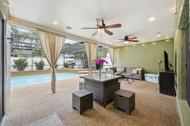 102 PEACOCK CIRCLE, Safety Harbor, FL 34695