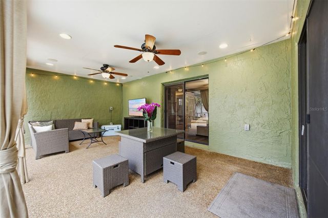 102 PEACOCK CIRCLE, Safety Harbor, FL 34695