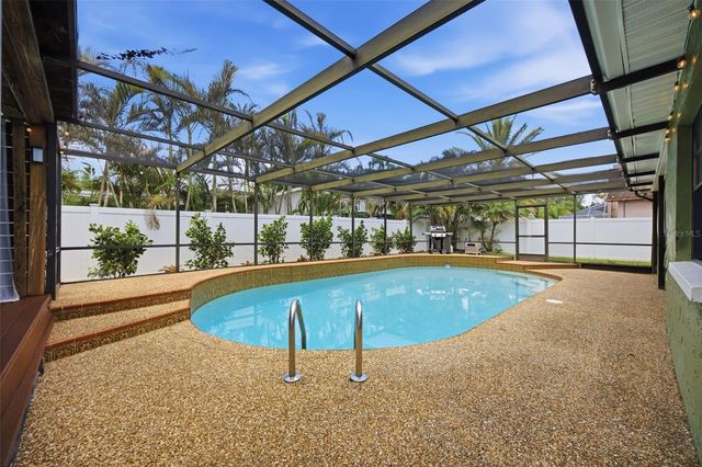 102 PEACOCK CIRCLE, Safety Harbor, FL 34695