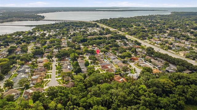 102 PEACOCK CIRCLE, Safety Harbor, FL 34695