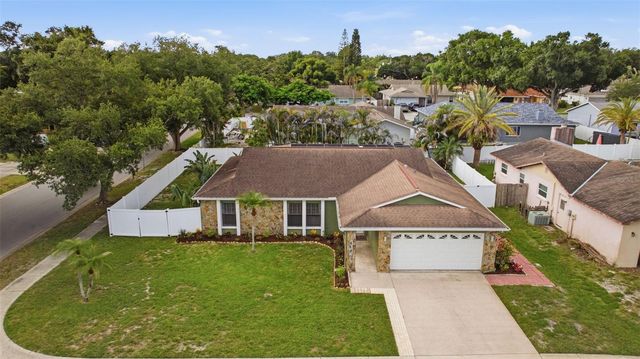 102 PEACOCK CIRCLE, Safety Harbor, FL 34695