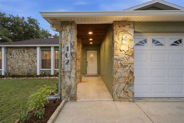102 PEACOCK CIRCLE, Safety Harbor, FL 34695