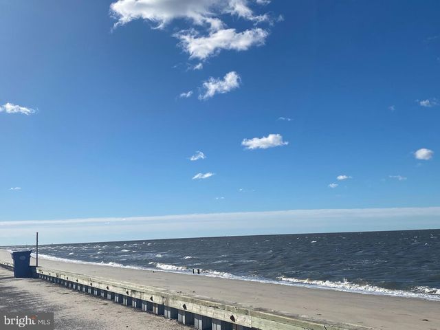 206 PENNSYLVANIA AVE, Fortescue, NJ 08321