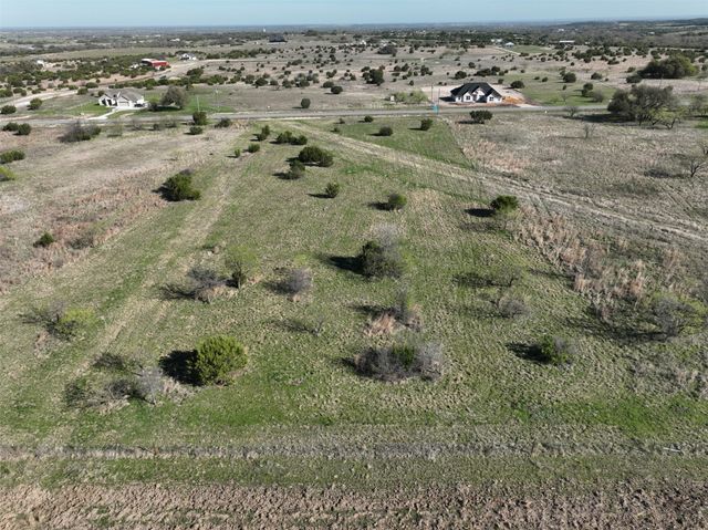 172 Gilmore Court, Lipan, TX 76462