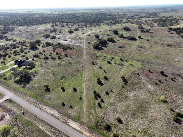 172 Gilmore Court, Lipan, TX 76462