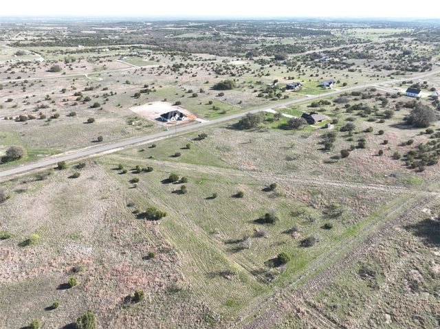 172 Gilmore Court, Lipan, TX 76462