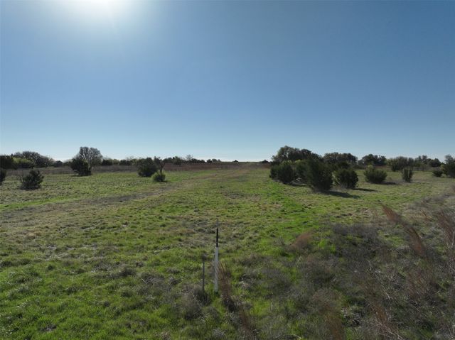 172 Gilmore Court, Lipan, TX 76462