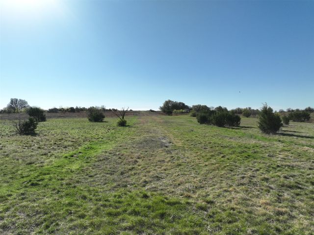 172 Gilmore Court, Lipan, TX 76462