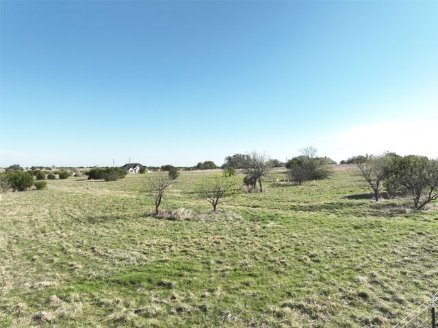 172 Gilmore Court, Lipan, TX 76462