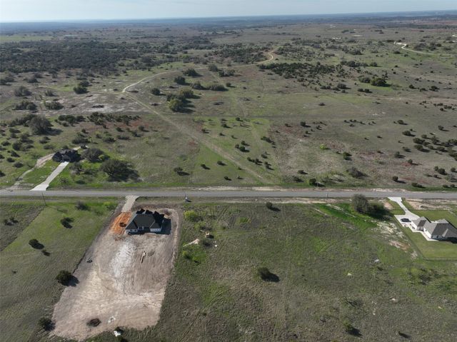 172 Gilmore Court, Lipan, TX 76462
