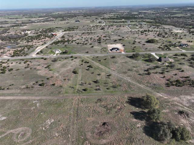 172 Gilmore Court, Lipan, TX 76462