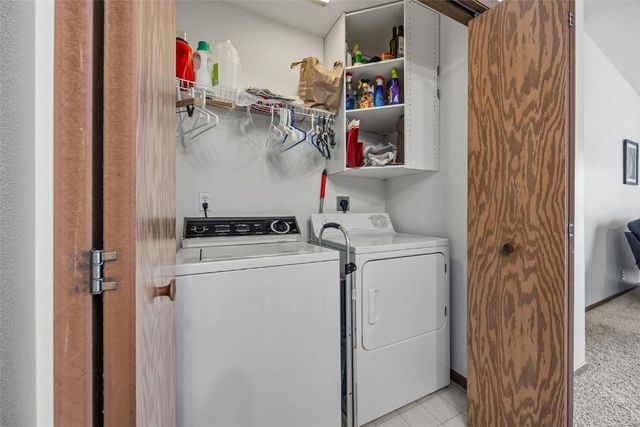 72 Miller Ave SW SW 8, Cedar Rapids, IA 52404