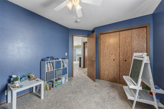 72 Miller Ave SW SW 8, Cedar Rapids, IA 52404