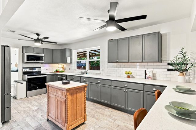 6832 Parkwood Drive, North Richland Hills, TX 76182