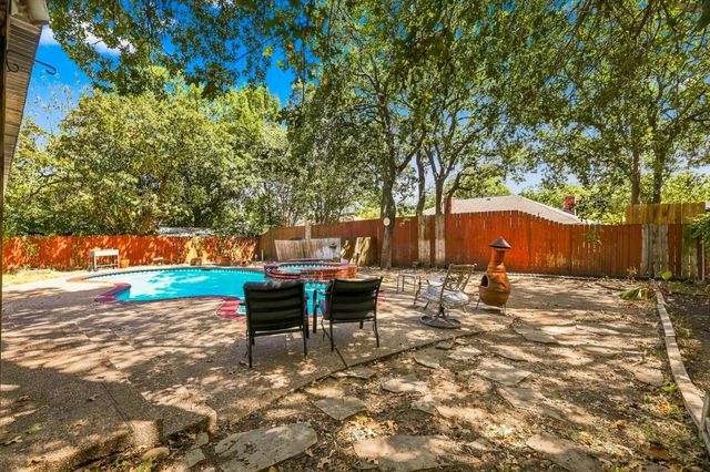 6832 Parkwood Drive, North Richland Hills, TX 76182
