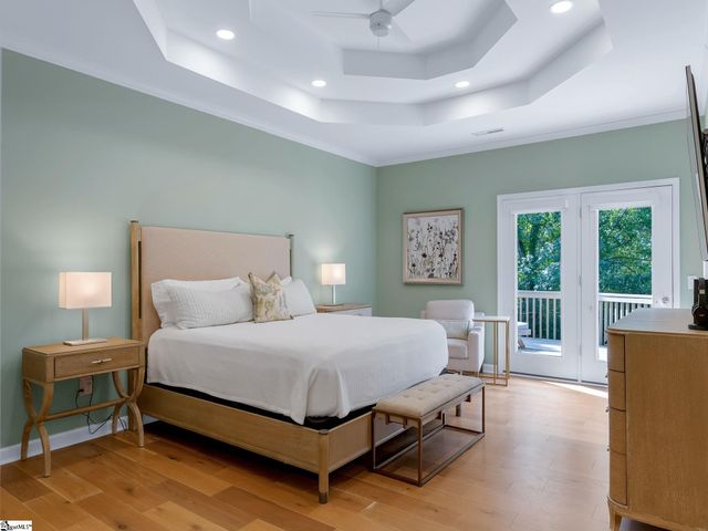 15 Grosbeak Way, Landrum, SC 29356