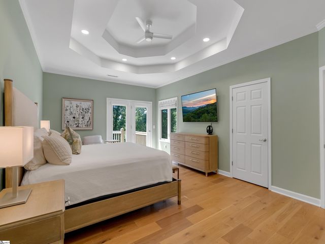 15 Grosbeak Way, Landrum, SC 29356