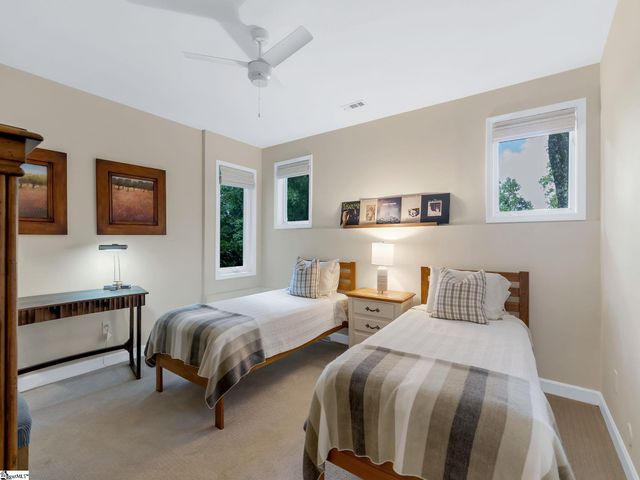 15 Grosbeak Way, Landrum, SC 29356