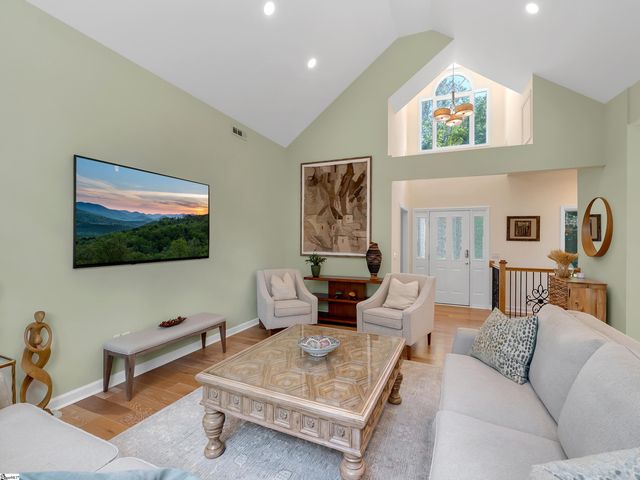 15 Grosbeak Way, Landrum, SC 29356