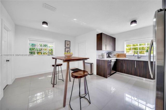 555 NE 127th Street, North Miami, FL 33161