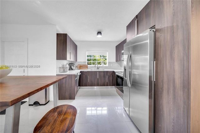 555 NE 127th Street, North Miami, FL 33161