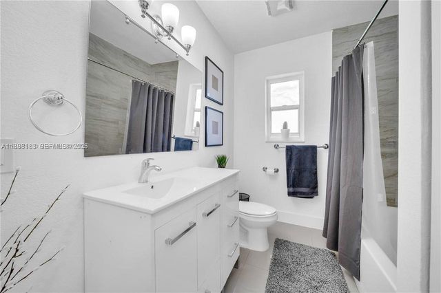 555 NE 127th Street, North Miami, FL 33161