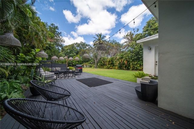 555 NE 127th Street, North Miami, FL 33161