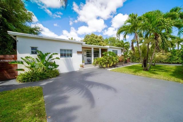555 NE 127th Street, North Miami, FL 33161