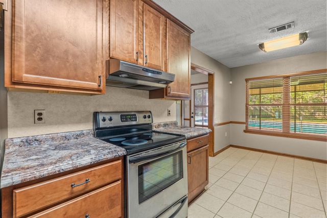 879 Heather Circle, Conway, AR 72034