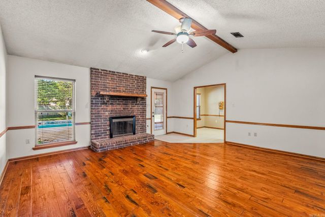 879 Heather Circle, Conway, AR 72034