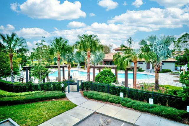 1294 ROYAL ST GEORGE BOULEVARD, Davenport, FL 33896