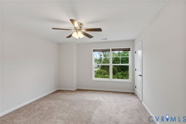 2007 Arcadia Ave, Chester, VA 23831