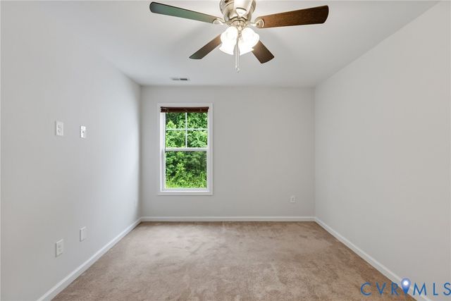 2007 Arcadia Ave, Chester, VA 23831